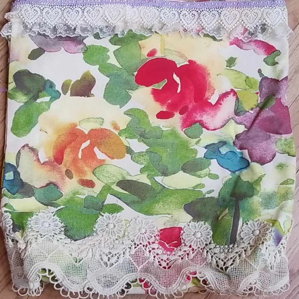 Hand Crafted Artisan Boho Gypsy Embellished Beaded Lace Crossbody Tote Bag - Picture 7 of 16